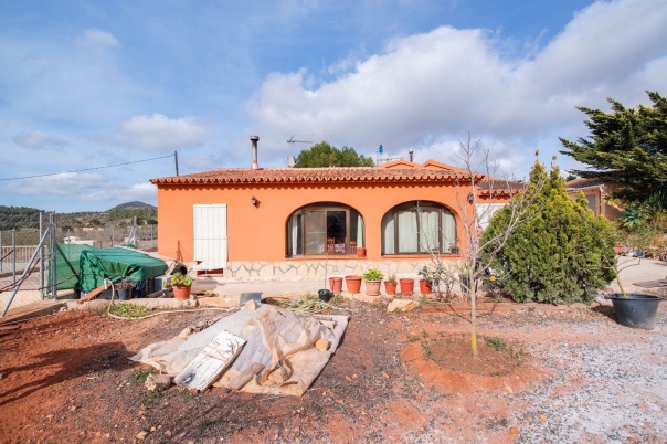 6 bed finca in Benissa