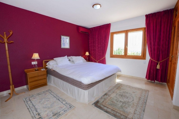 7 bed casa / chalet in Calpe / Calp