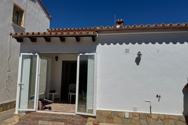 2 bed bungalow in Benitachell