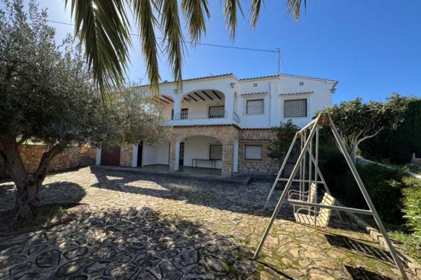 6 bed villa in Benissa