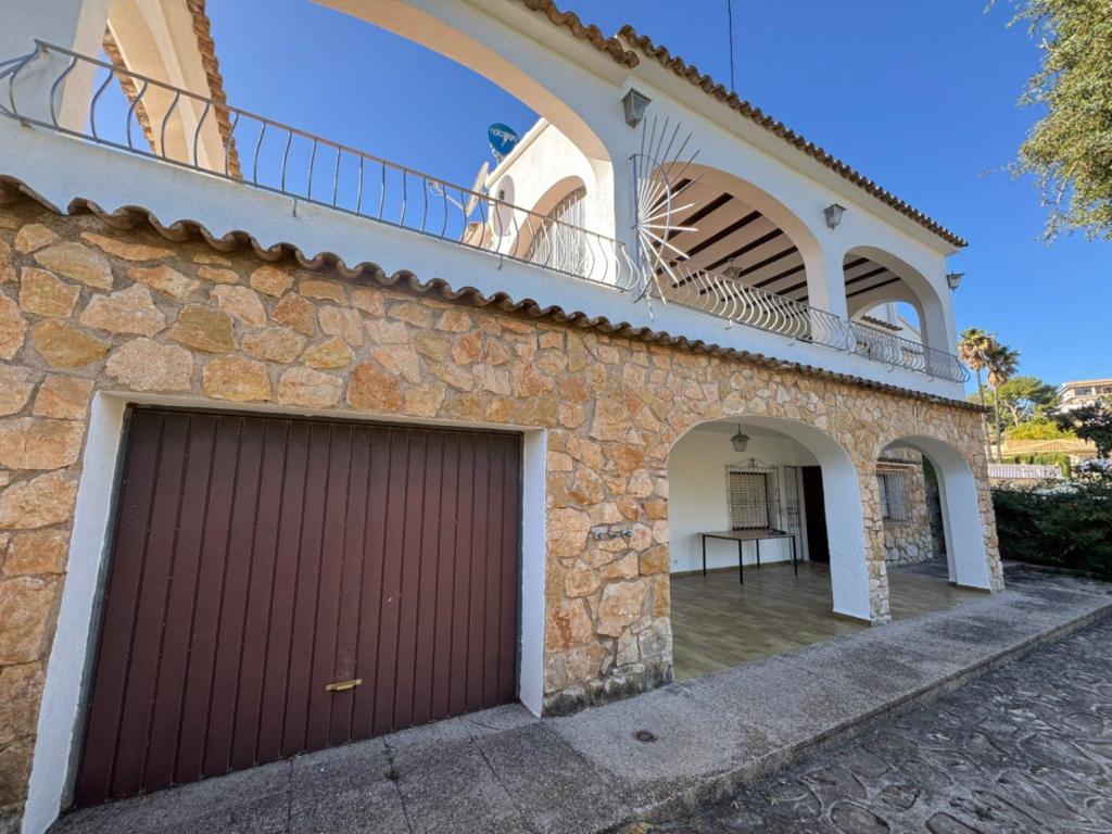 6 bed villa in Benissa