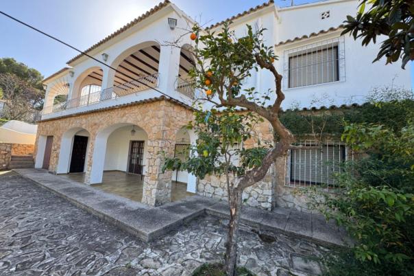 6 bed villa in Benissa