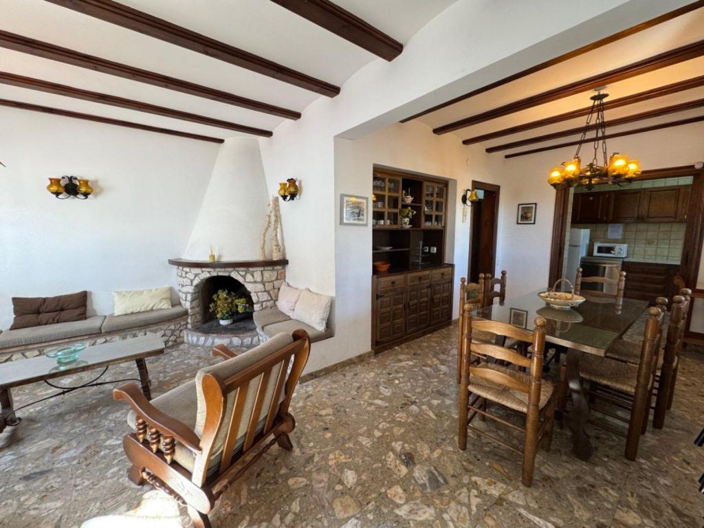 6 bed villa in Benissa