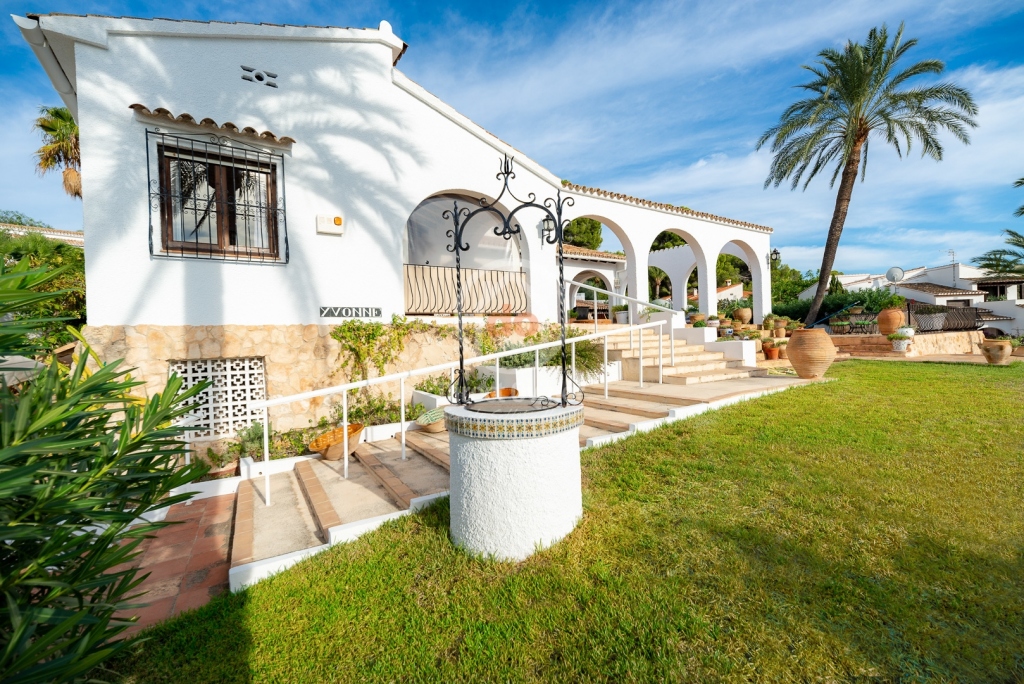 5 bed villa in Benissa