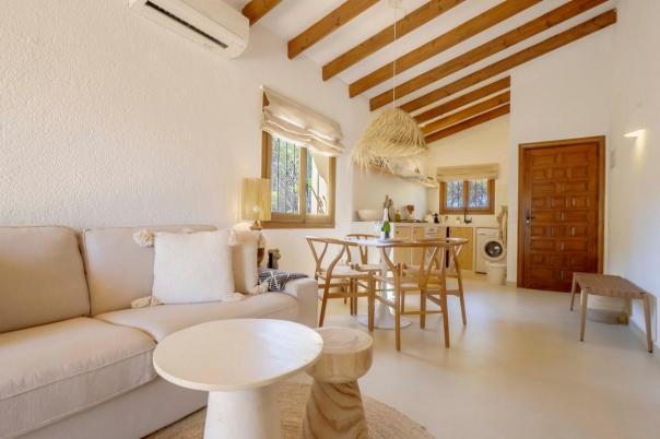 2 bed apartment in Moraira