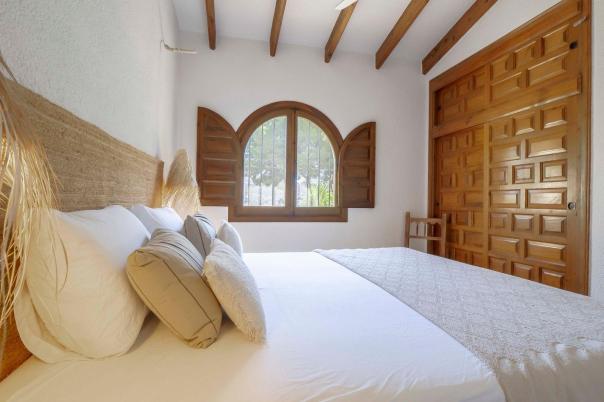 2 bed apartment in Moraira