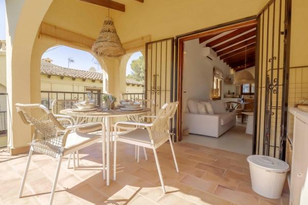 2 bed apartment in Moraira