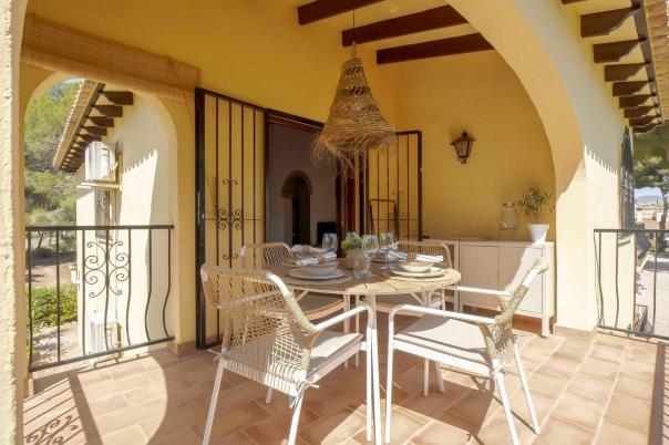 2 bed apartment in Moraira