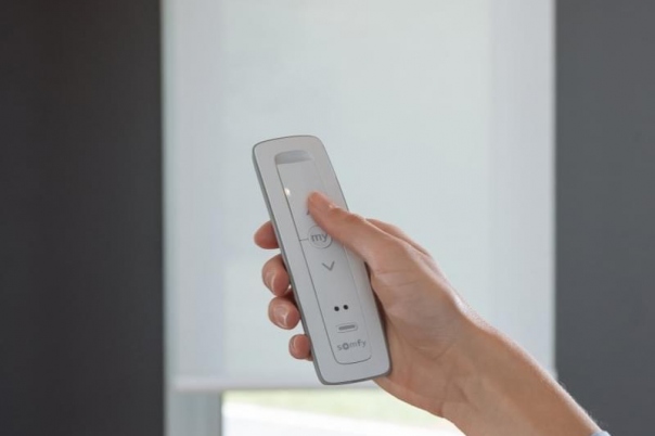 Choosing Motorised Blinds vs Traditional Blinds - Ideas for your home from Lotus Interiors