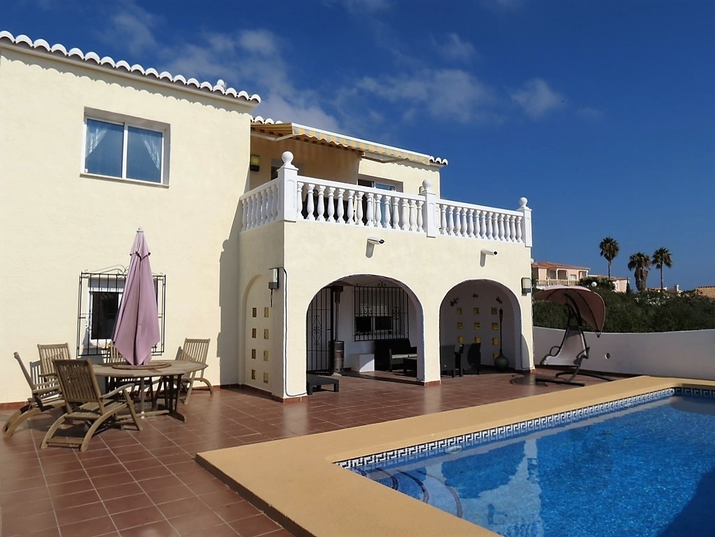 CB Property Sales - Estate Agents Moraira
