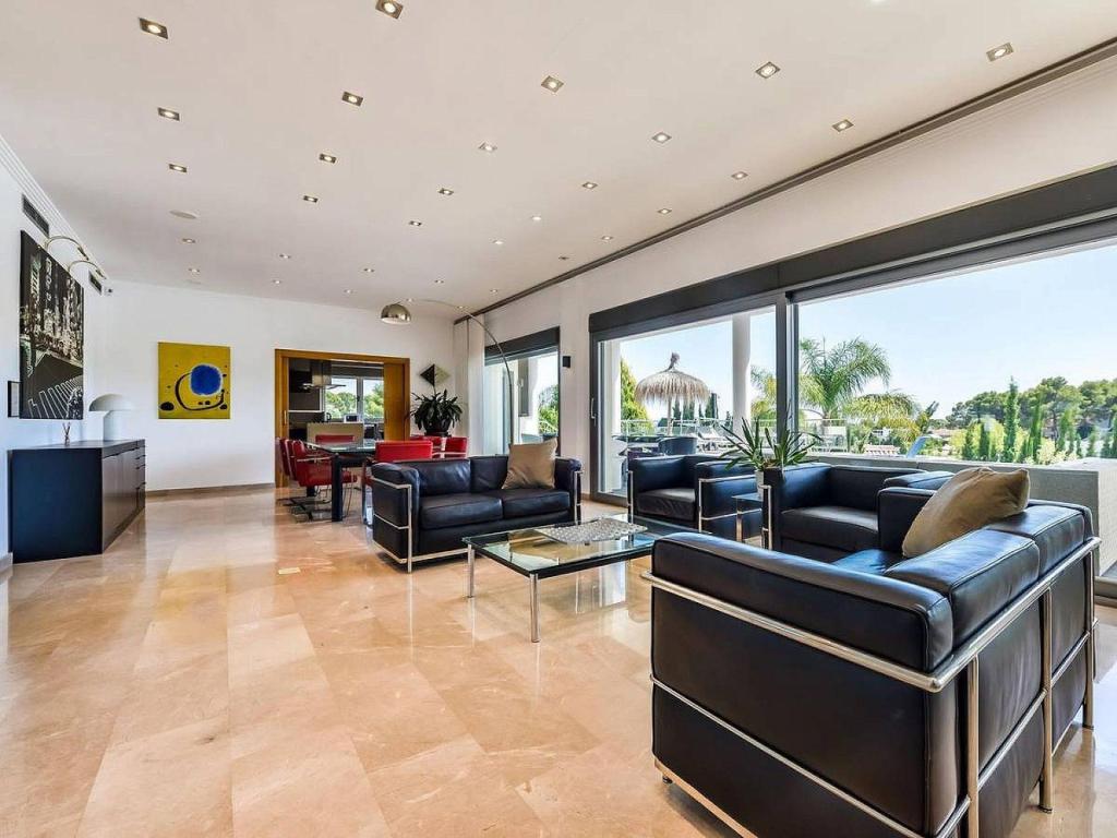 6 bed villas in Benissa