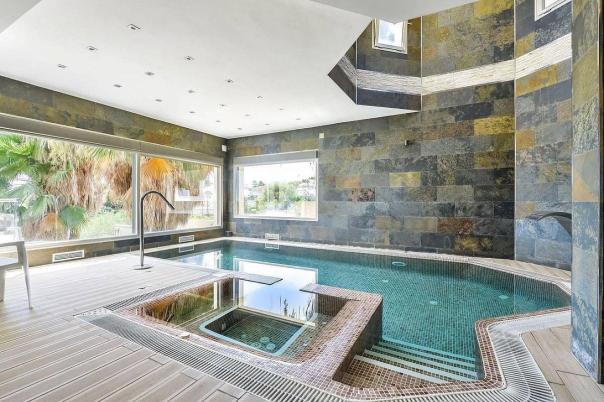 6 bed villas in Benissa