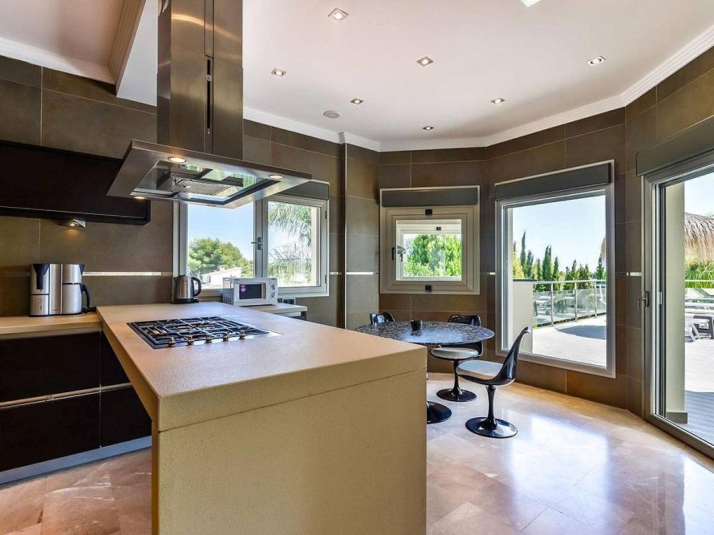 6 bed villas in Benissa