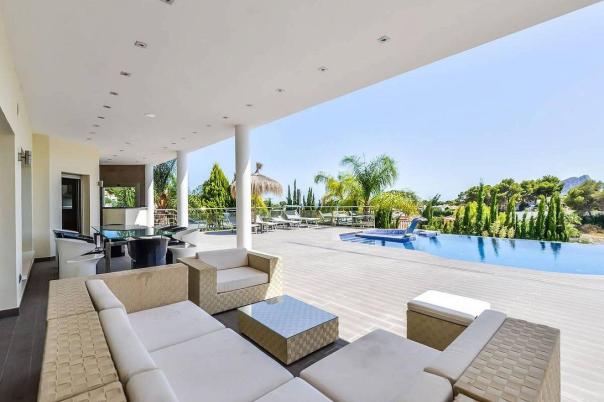 6 bed villas in Benissa