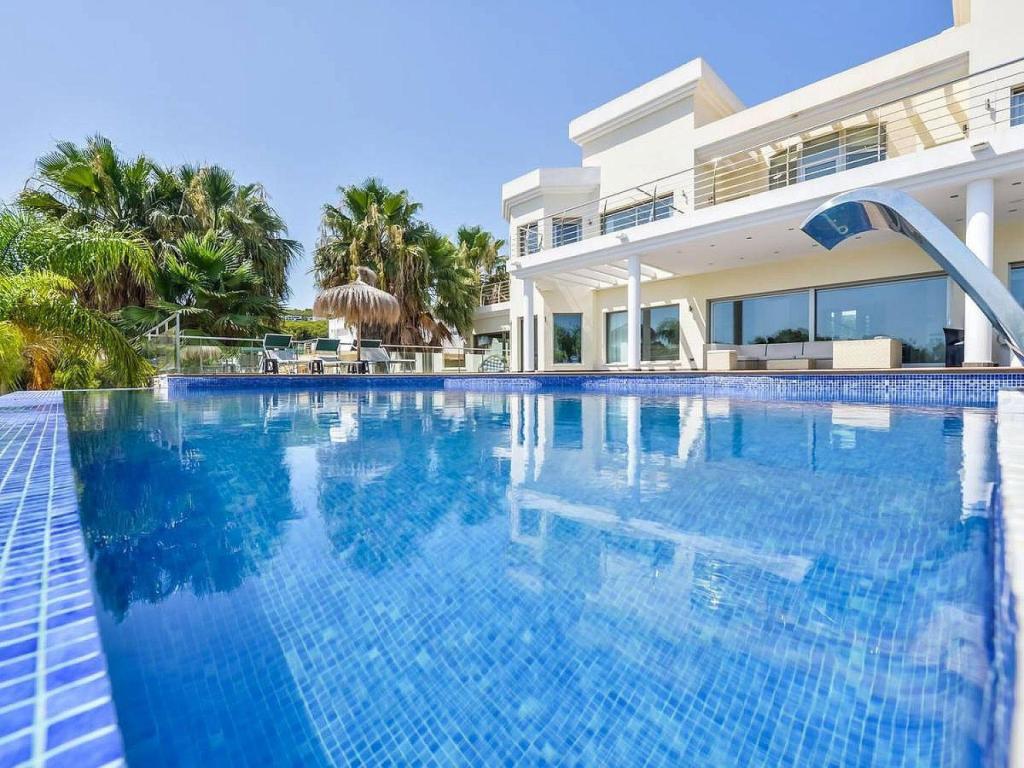 6 bed villas in Benissa