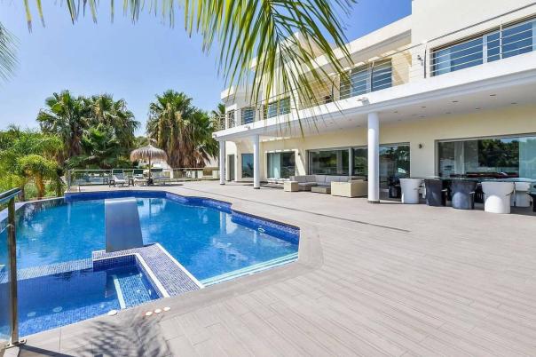 6 bed villas in Benissa