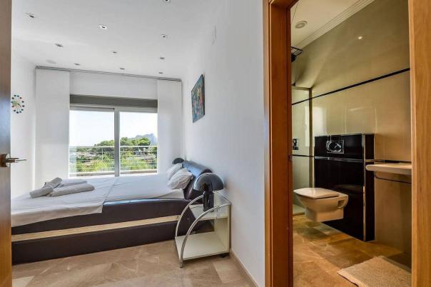 6 bed villas in Benissa