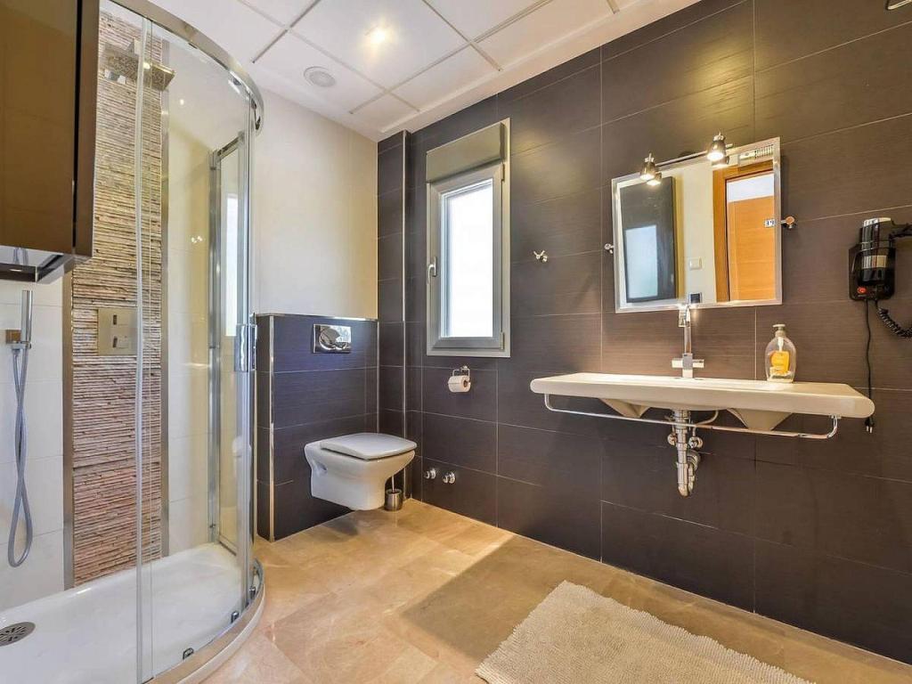 6 bed villas in Benissa
