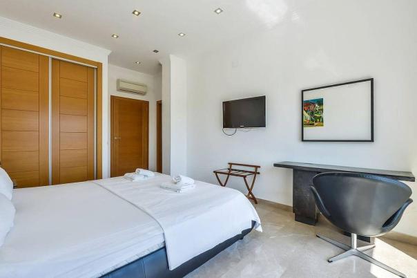6 bed villas in Benissa