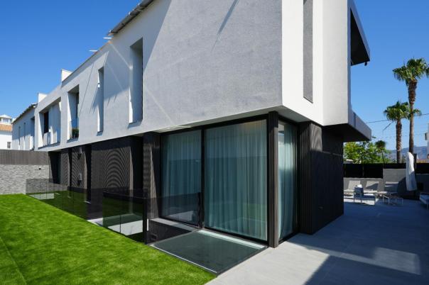 5 bed villa in Albir