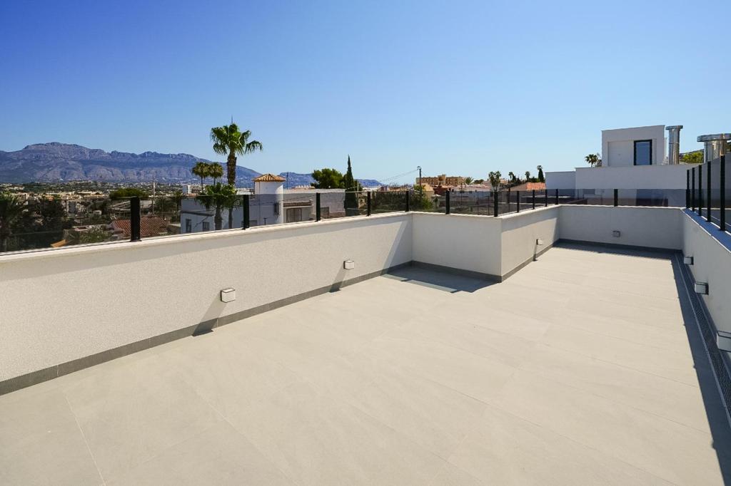 5 bed villa in Albir
