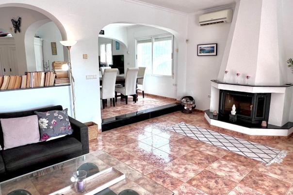 5 bed villa in Moraira