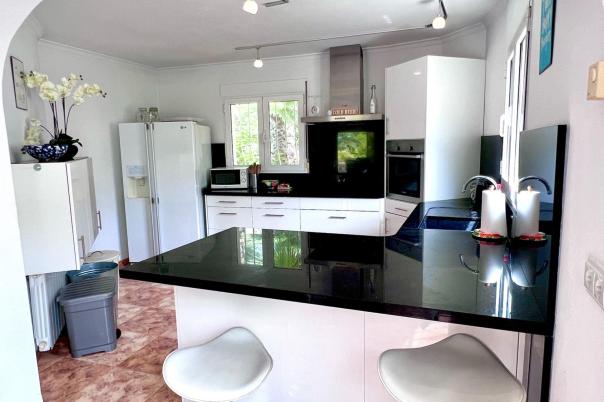 5 bed villa in Moraira