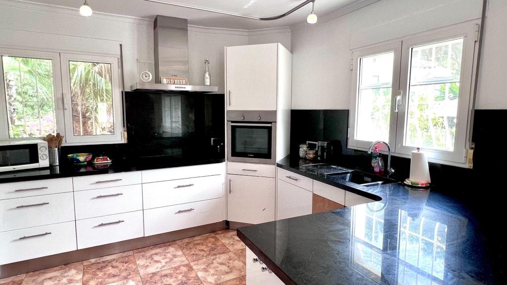 5 bed villa in Moraira