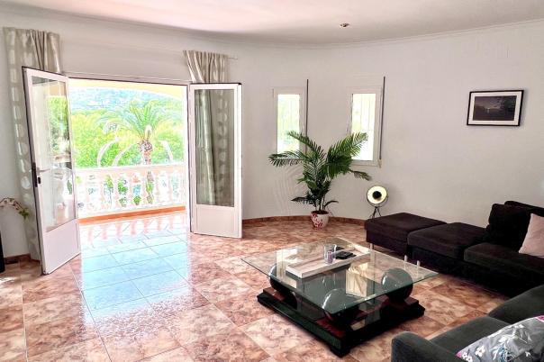 5 bed villa in Moraira
