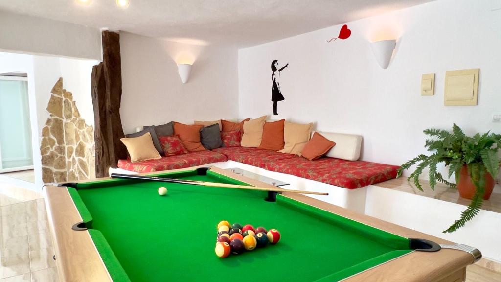 5 bed villa in Moraira