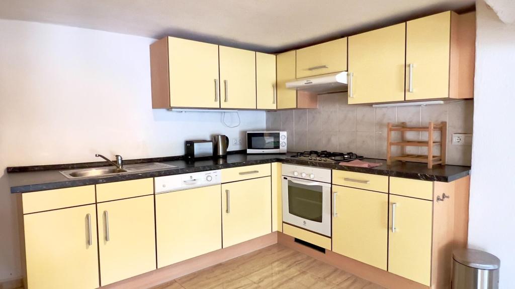 5 bed villa in Moraira
