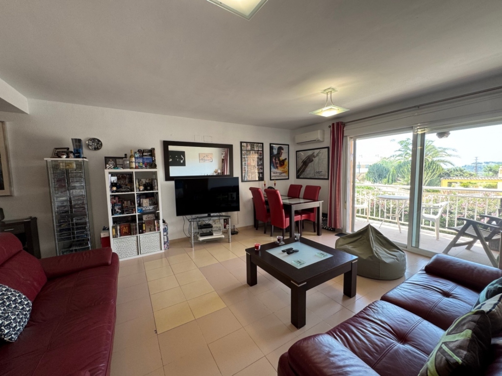 2 bed apartment in Teulada