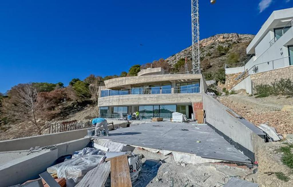 4 bed villa in Altea