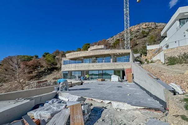 4 bed villa in Altea