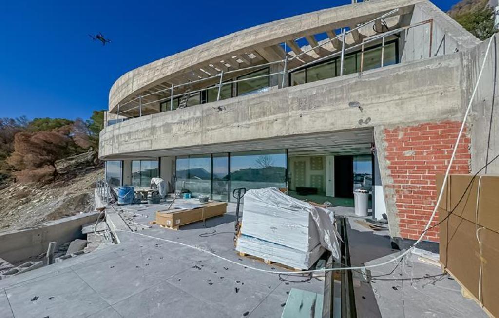 4 bed villa in Altea