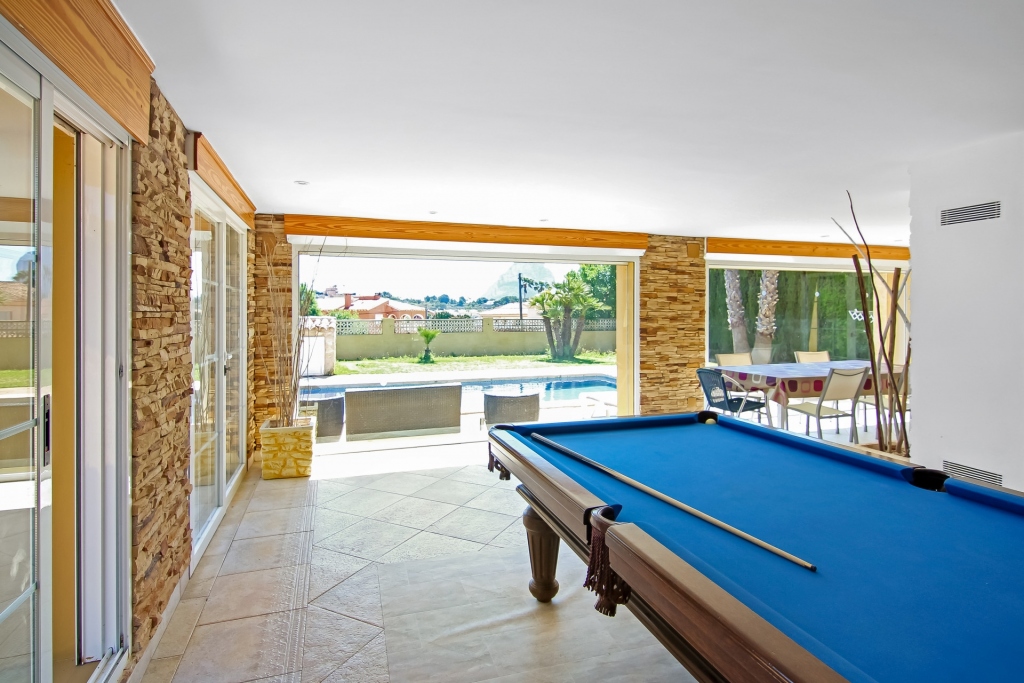 5 bed villa in Calp