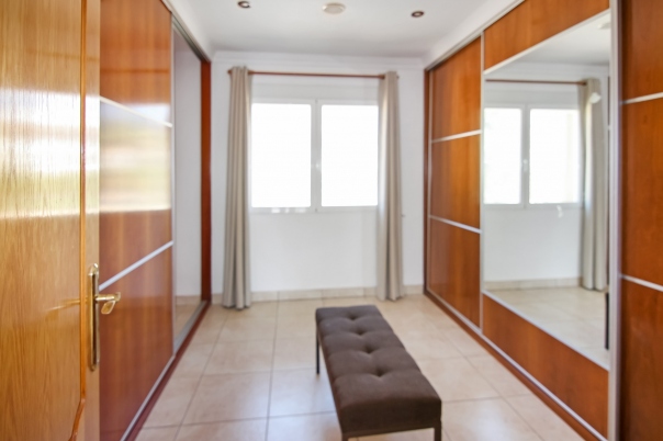 5 bed villa in Calp