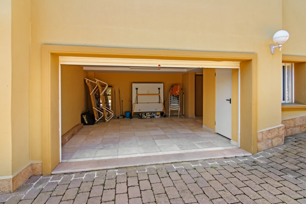 5 bed villa in Calp