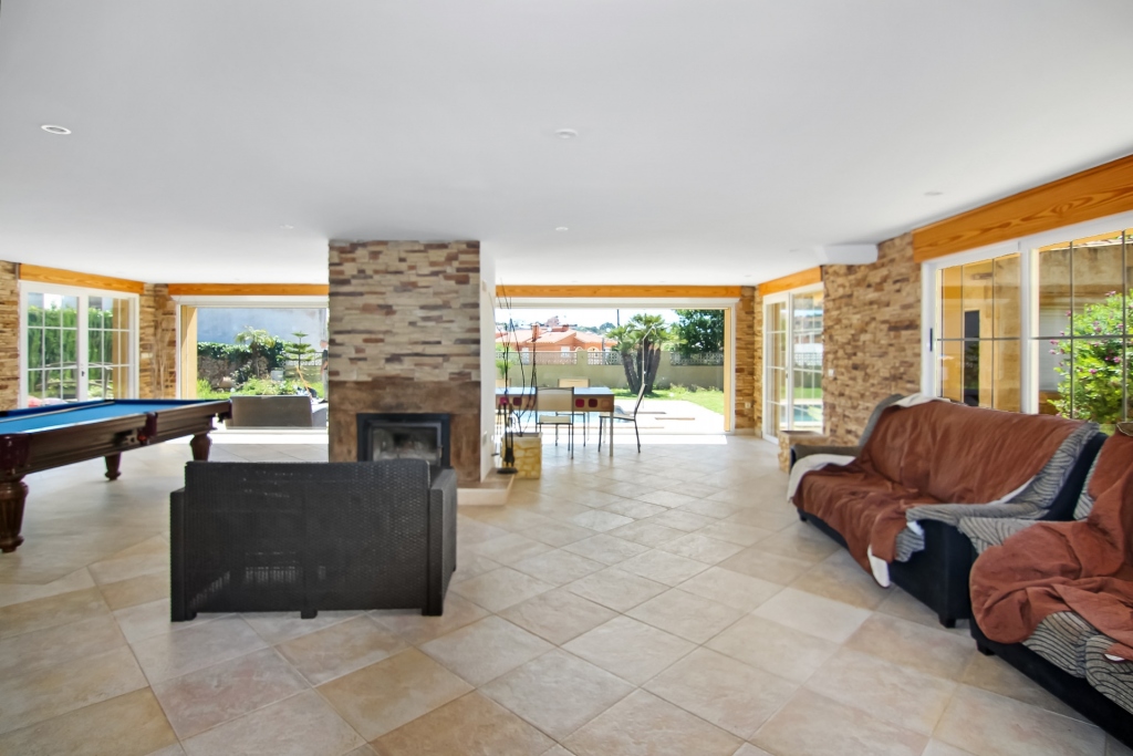 5 bed villa in Calp