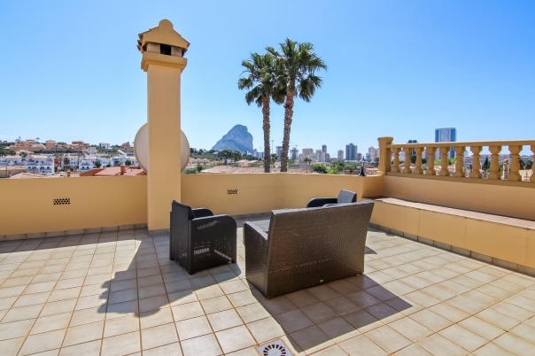 5 bed villa in Calp