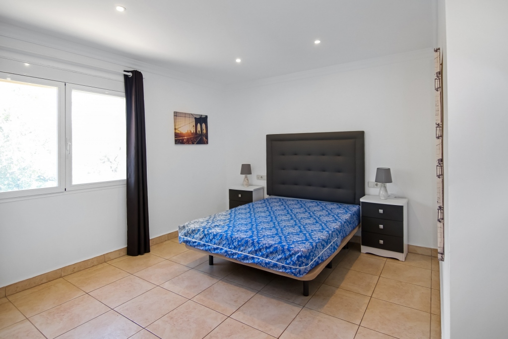5 bed villa in Calp