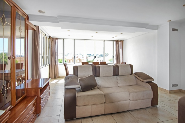 5 bed villa in Calp