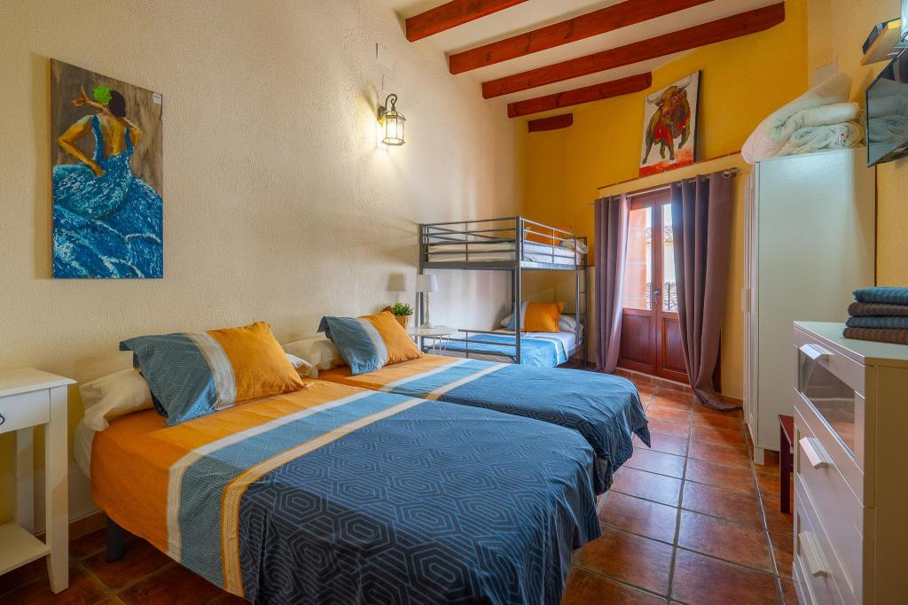 6 bed commercial_premises in Sagra