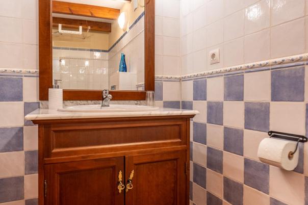 6 bed commercial_premises in Sagra