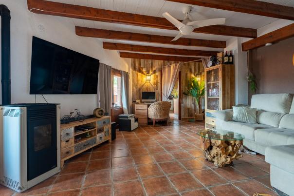 6 bed commercial_premises in Sagra