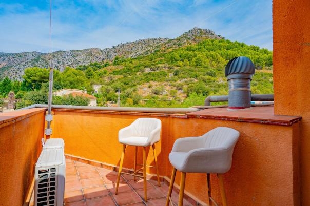 6 bed commercial_premises in Sagra
