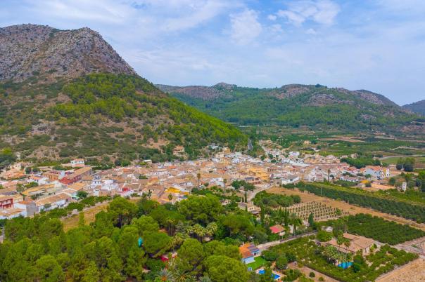 6 bed commercial_premises in Sagra