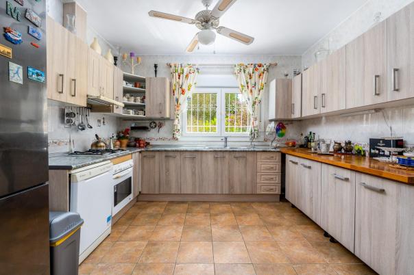 5 bed villa in Alfaz del Pi