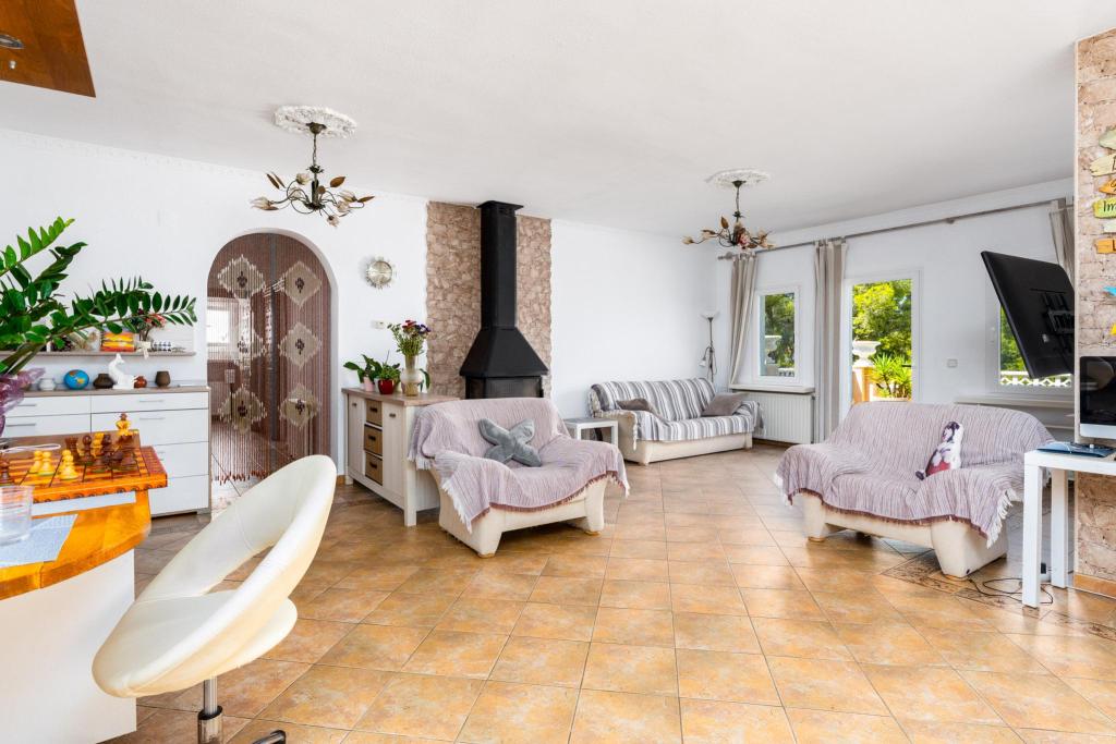 5 bed villa in Alfaz del Pi