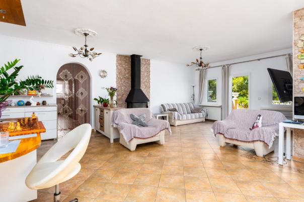 5 bed villa in Alfaz del Pi